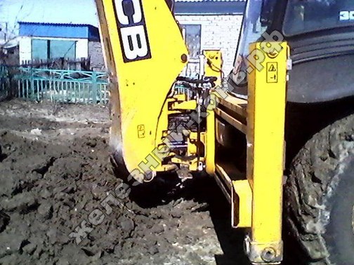 Погрузчик-экскаватор JCB 3cx