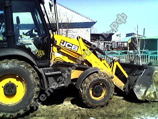 Погрузчик-экскаватор JCB 3cx