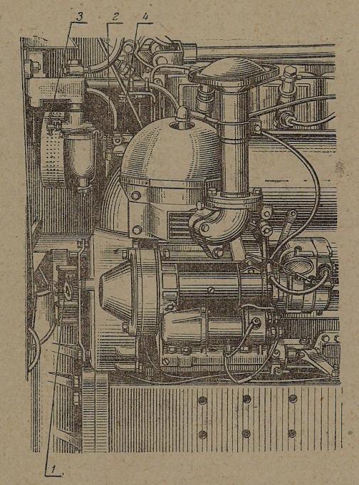 Т 40 двигатель д 144. Д-144 двигатель. Двигатель трактора т-40. Пускач т 40. Устройство двигателя трактора т40.