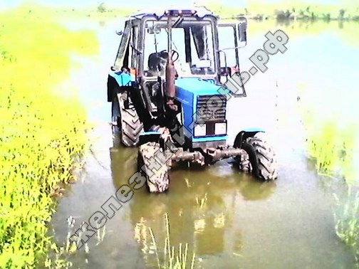 Трактор МТЗ-82.1 СМ с дождевальной машиной фото