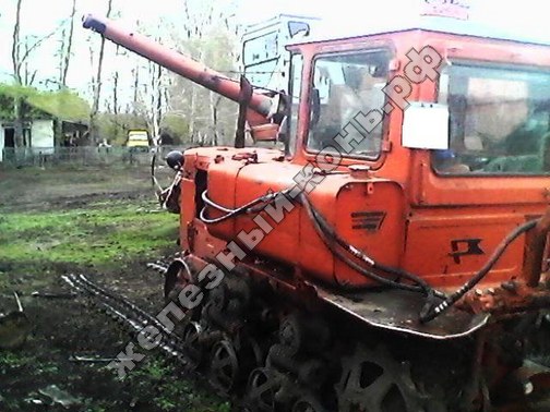 замена пальцев траков гусеницы на тракторе ДТ-75 фото