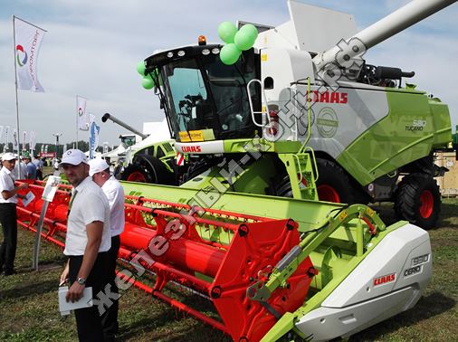 Зерноуборочный комбайн CLAAS Tucano 580