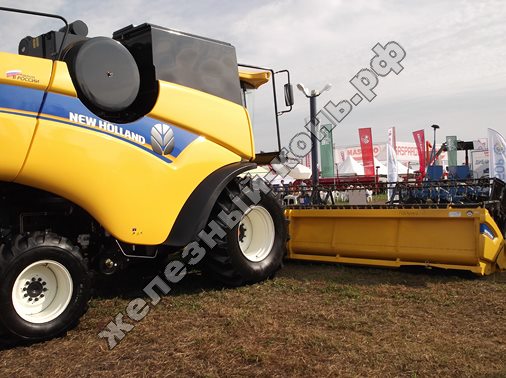 Зерноуборочный комбайн NEW HOLLAND CX 6090