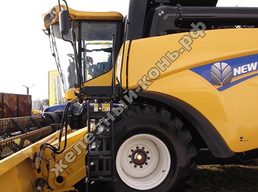 Зерноуборочный комбайн NEW HOLLAND CX 6090