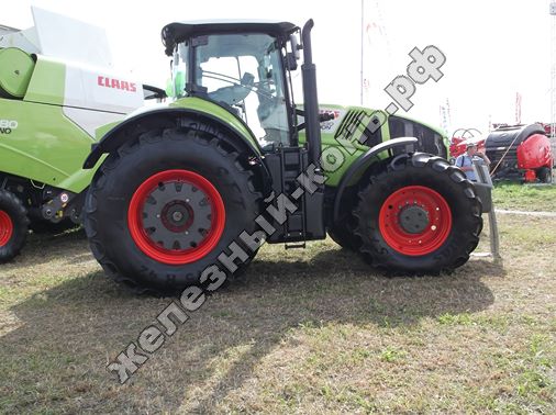 Трактор CLAAS Axion 930