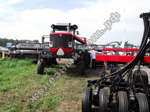 Косилка самоходная MF WR 9840 MASSEY FERGUSON