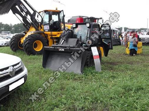 Мини-погрузчик с бортовым поворотом JCB 155