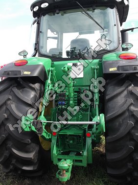 Трактор John Deere 8335R