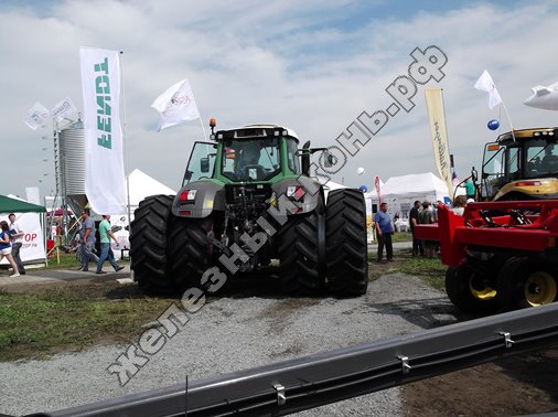 Трактор колёсный Fendt 936 Vario