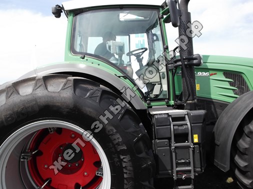 Трактор колёсный Fendt 936 Vario